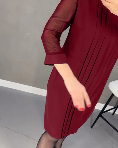 Pleated dress in knitted fabric